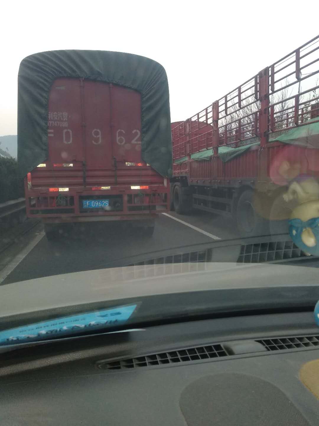 昆楚高速路况实时查询:堵车缓行,杭瑞高速公路昆楚段